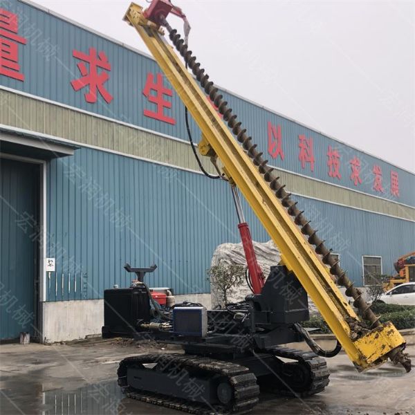 直銷光伏履帶鉆孔機，螺旋光伏鉆孔機